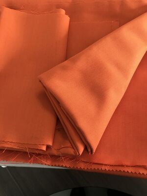 Tecido de revestimento Tecido de aramida Resistência ao calor 260 graus Material resistente e durável Ideal para vestuário de segurança e industrial