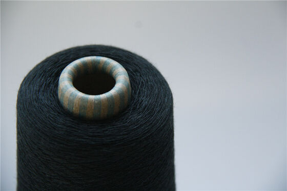 S Twist FR VISOCE YARN Fio retardador de chamas de aparência suave, perfeito para roupas de proteção e aplicações técnicas