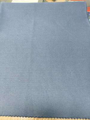 Tecido de aramida tingido em massa retardador de chamas de 200gsm para vestuário de trabalho primavera-outono-inverno