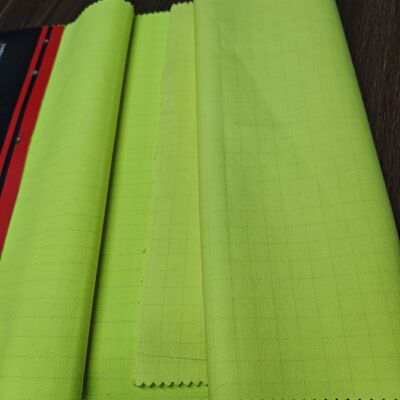 Tecido misto de 280gsm e 150cm de largura com 60% Modacrílico, 38% Algodão e 2% Antiestático para Aplicações Retardantes de Chama